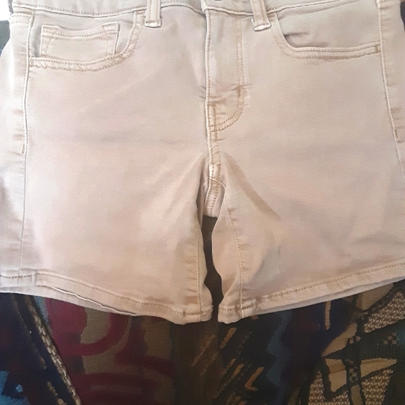 American Eagle Outfitters Shorts size 2 - Picture 8 of 8